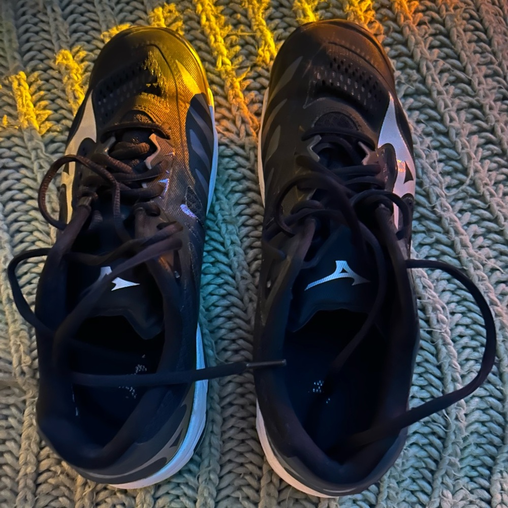 ATHLETIC SNEAKERS volleyball shoes size 11